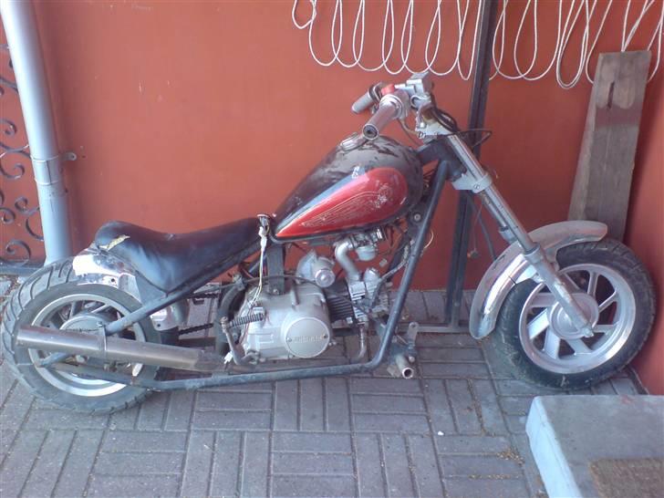 MiniBike Chopper Project død - på de her billeder kørte den ikke prøv og se den hjemme-lavet udstødning billede 1