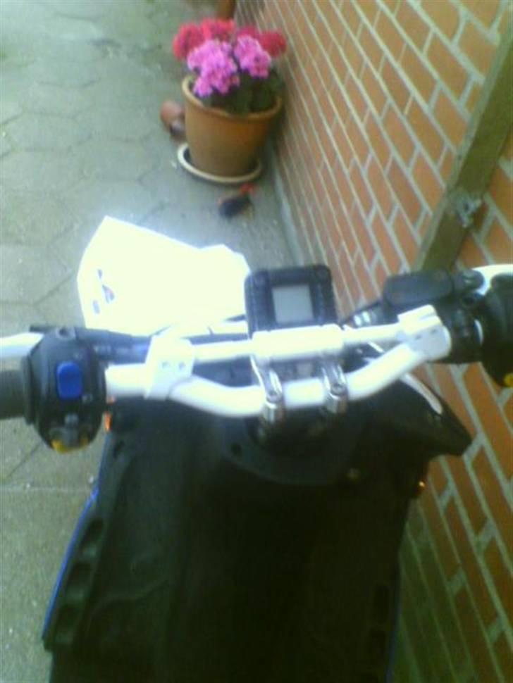 Peugeot Speedfight 2  - Mit nye Stylepro bartstyr. :) billede 9