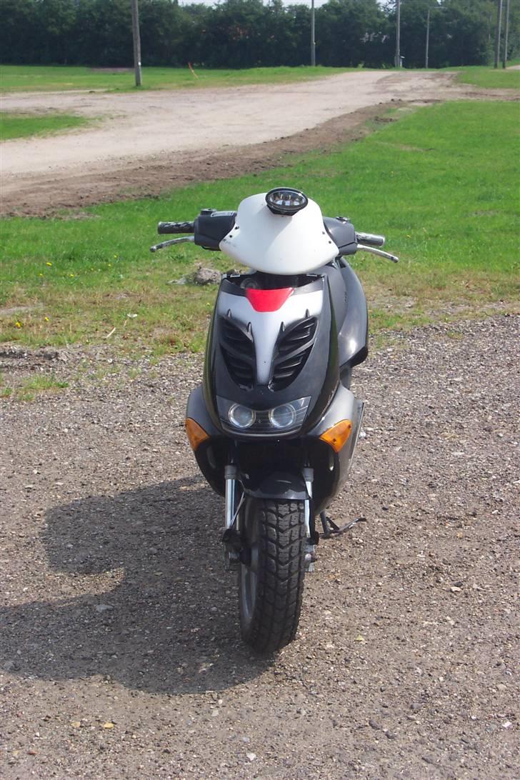 Aprilia SR50 *SOLGT* billede 2