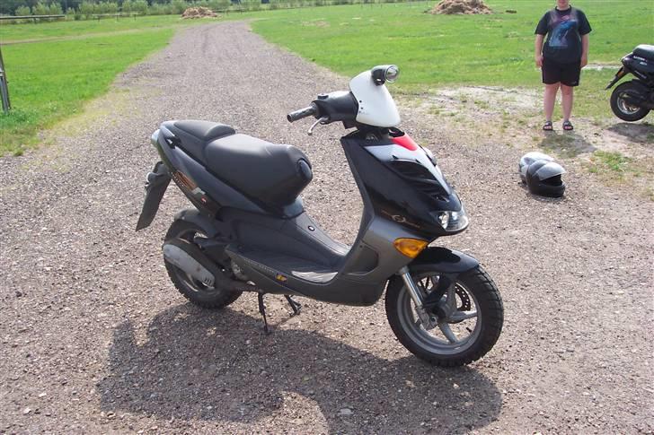 Aprilia SR50 *SOLGT* billede 5