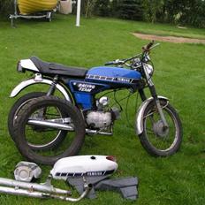 Yamaha 4 gear solgt