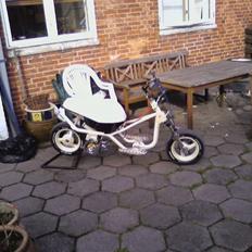 Aprilia sonic lc