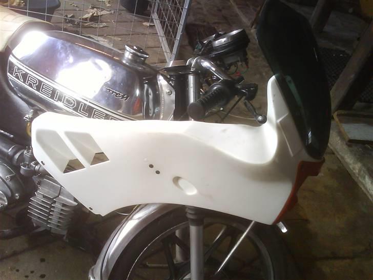 Kreidler RMC Florett 3g - her er min kåbe så ved at blive sat på.. mangler lige det nederste og skal have den malet.. billede 12