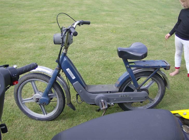 Piaggio Ciao >>Solgt<< - Se alle billederne her: http://www.scootergalleri.dk/html/gal_visbil.asp?ID=150908&ipc=465069 billede 1