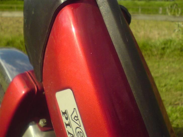 Piaggio vespa ciao $solgt$ - den fine røde farve billede 2
