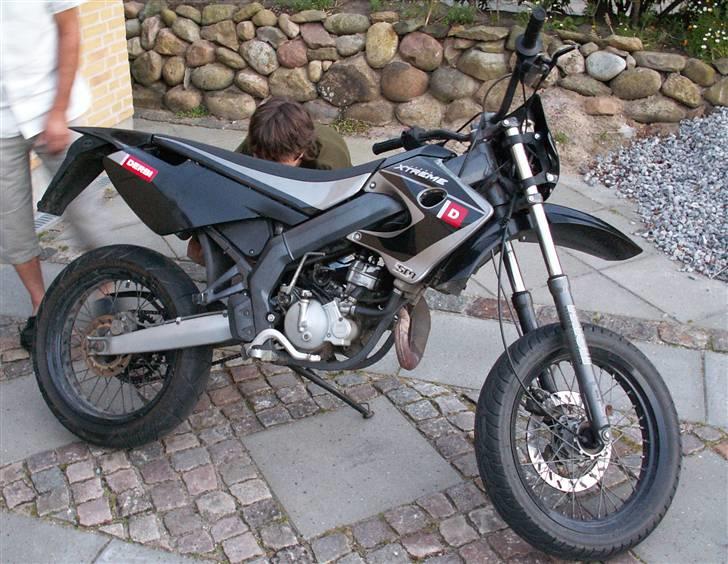 Derbi Senda SM Xtreme (Byttet) - Scooteren som den så ud da jeg fik den :) billede 2