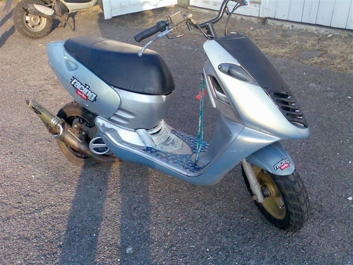 Aprilia sonic  SOLGT billede 2