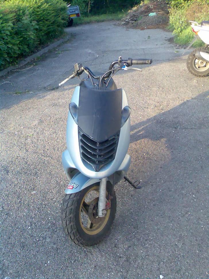 Aprilia sonic  SOLGT billede 3
