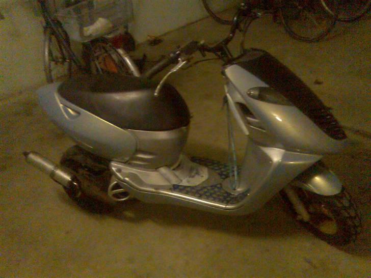 Aprilia sonic  SOLGT billede 6