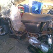 Yamaha Jog fs/space - Solgt