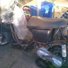 Yamaha Jog fs/space - Solgt