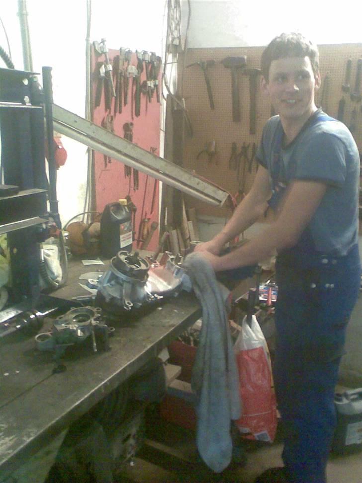 Aprilia Sonic Lc ™ ²ºº7 - så min super dygtige motor man ( SH ) igang, med skiftning af lejer og krumtap.. !Den 14 August .. billede 9