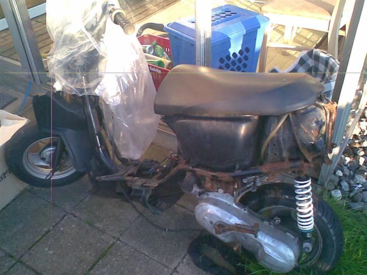 Yamaha Jog fs/space - Solgt billede 2