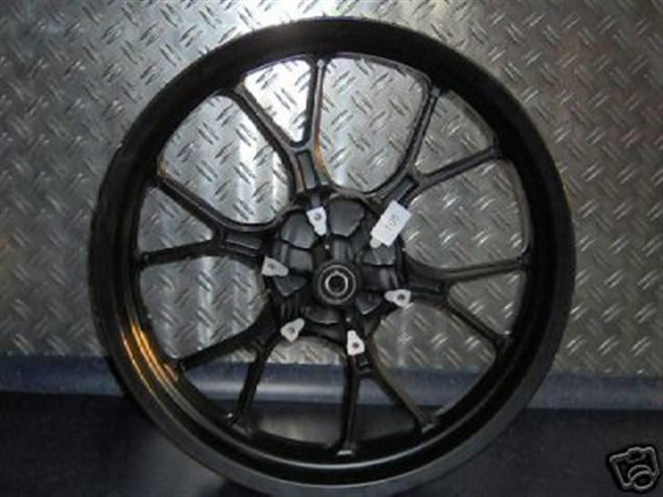 Derbi Senda Ultimate ! - igang med at lave en handel med de her fælge, håber at jeg får dem.. alt for nice :D billede 13