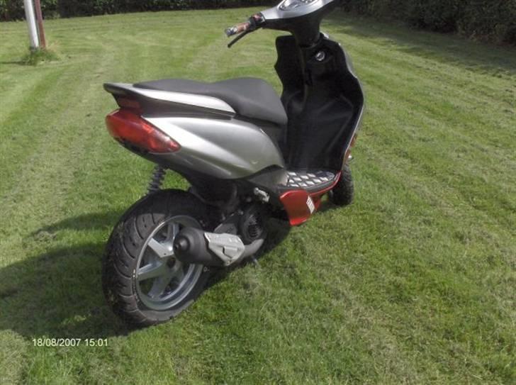 Yamaha jog R ( Lyby´s) billede 9