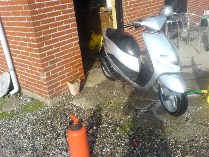 Suzuki estilete(solgt) billede 5