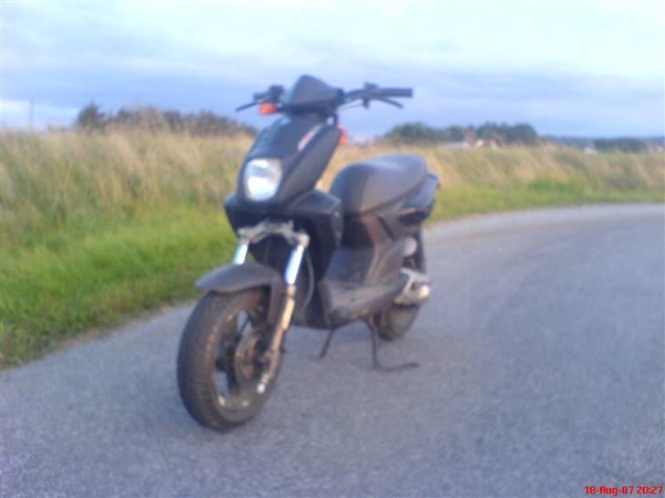 Yamaha slider <<solgt>> billede 1