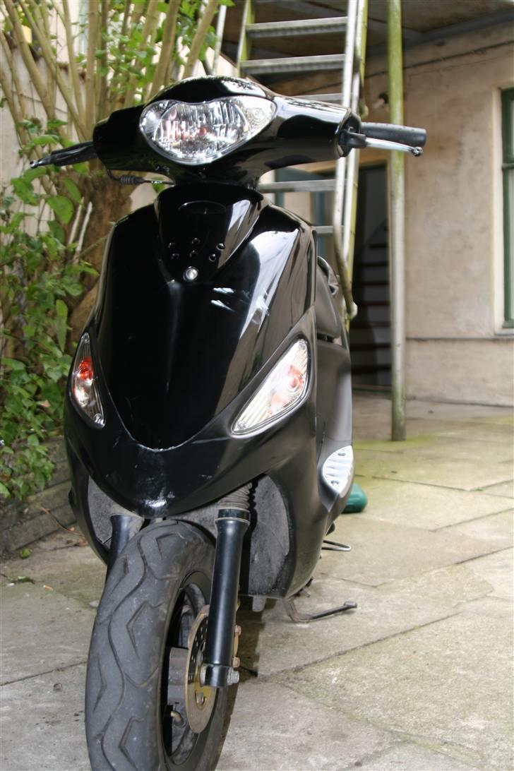 PGO Black Magic(SOLGT) billede 1