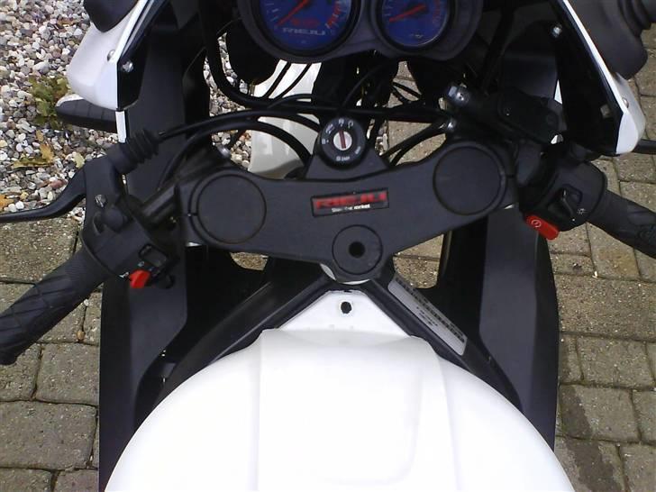 Rieju Matrix RS2 Pro (SOLGT ) - Nyt : Har fået malet den øverste del af forgaffel sort. Ser rigtigt godt ud. billede 16