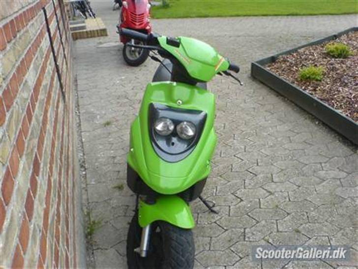 PGO hot 50 SOLLGT billede 2
