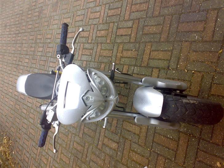 Suzuki street magic byttet billede 15