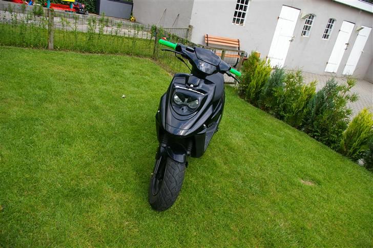 PGO hot Black Solgt billede 8
