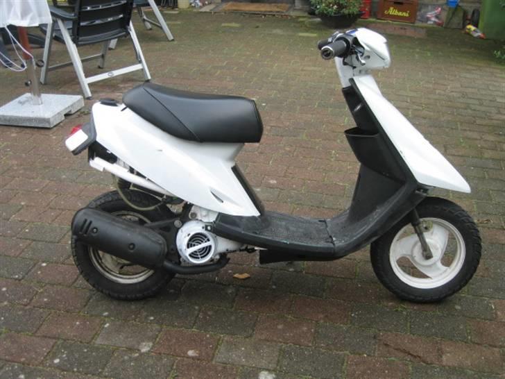 Yamaha Jog (solgt) billede 5