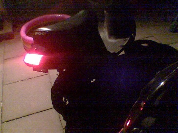 PGO comet solgt! - sorry billede kvalliteten men det  strope light der sidder under billede 12
