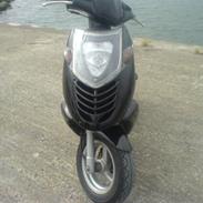 Aprilia Sonic 'SOLGT'