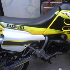 Suzuki rmx