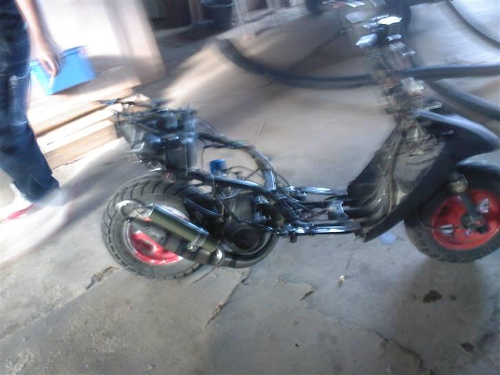 Yamaha Bws ng MHR AC - lige inden den blev startet for første gang, skjolde mangler dog stadig. billede 4