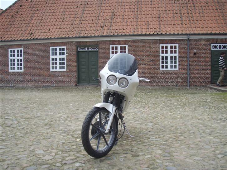 Yamaha fs1 til salg byd  - så er der nye billeder igen,,,  nu mangler jeg va. 30%  billede 1