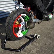 Aprilia SR50 R Factory - SOLGT