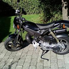 Suzuki Street Magic - Solgt