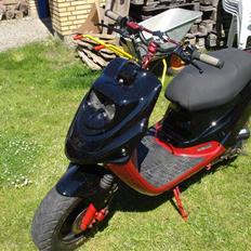 PGO hot autolakeret solgt