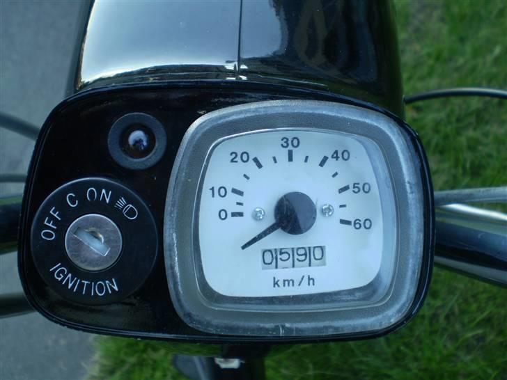 Suzuki FZ50 Rød/sort byttet billede 7