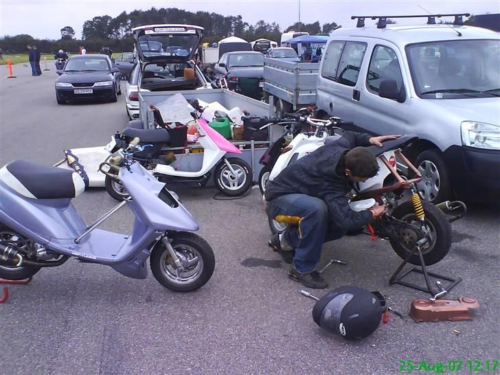 Yamaha JOG LC (Pink lady) 20,7HK billede 15