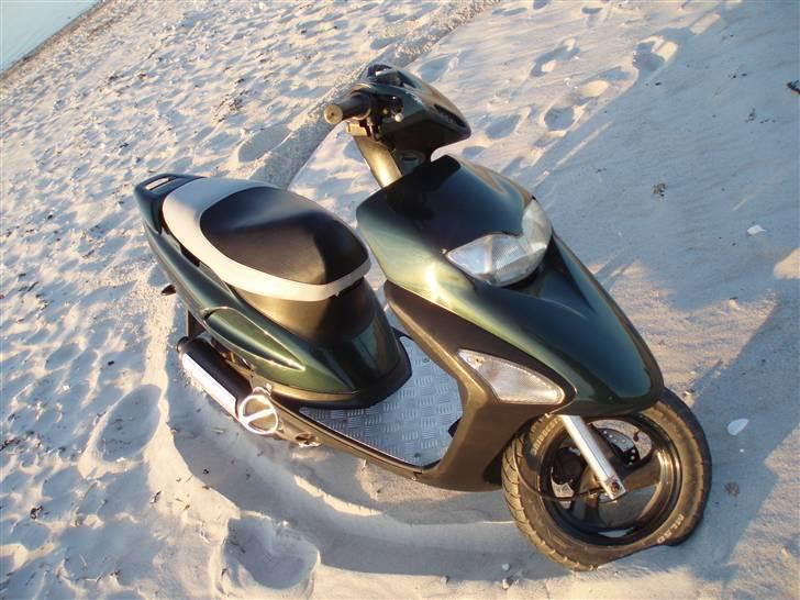 Honda sfx       - Nyt billede    ja.. ser den ikk bare lækker ud..  !  jo det tinkte jeg nok du vil sige..  hehe billede 4