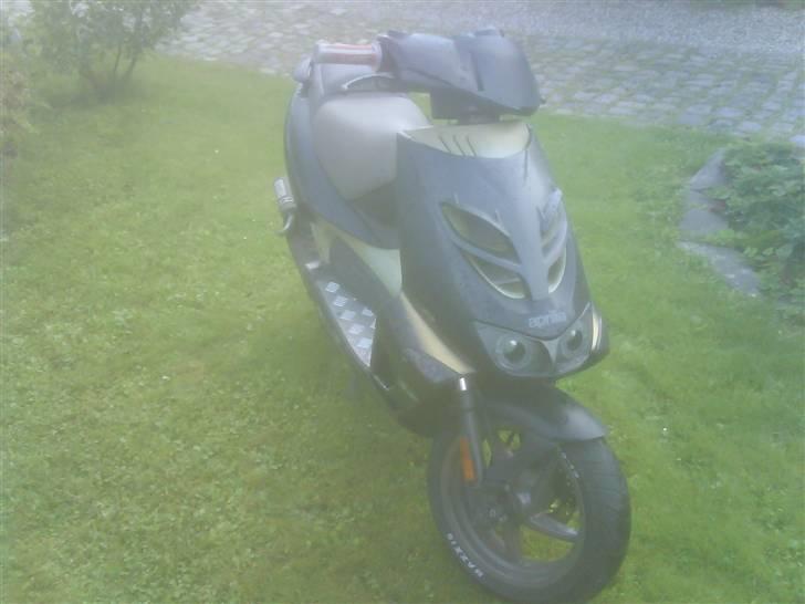 Aprilia SR50 DiTech Tuono STJÅLET billede 3