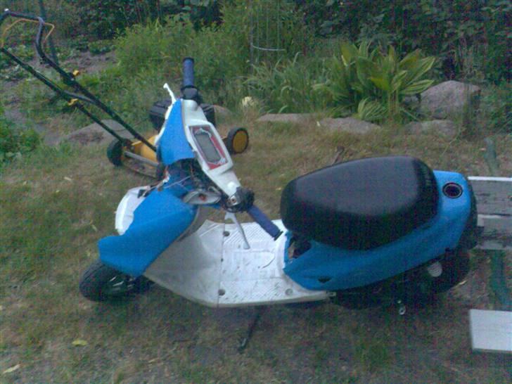 Yamaha jog as før Solgt  - igen hvor den står hjemme  billede 11