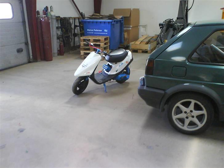 Yamaha jog as Solgt  - klar til træf 7000 d 18/4-08 billede 1