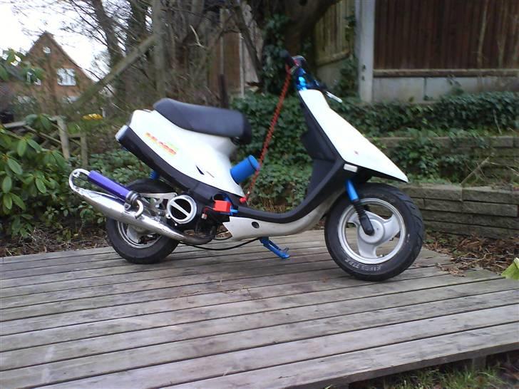 Yamaha jog as Solgt  billede 3