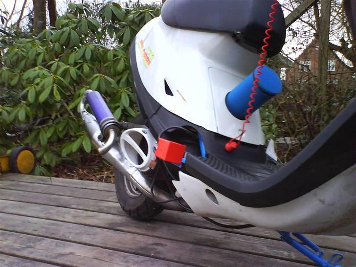 Yamaha jog as Solgt  billede 5