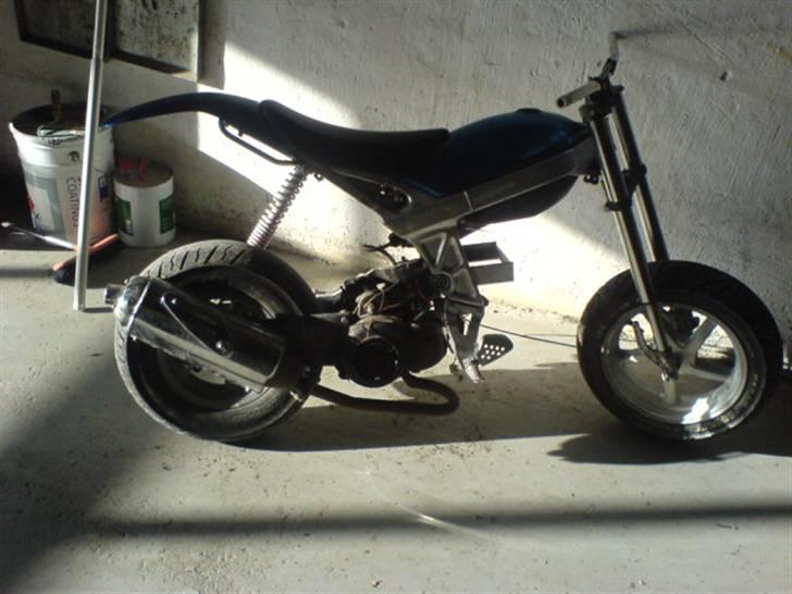 Suzuki street SOLGT billede 4