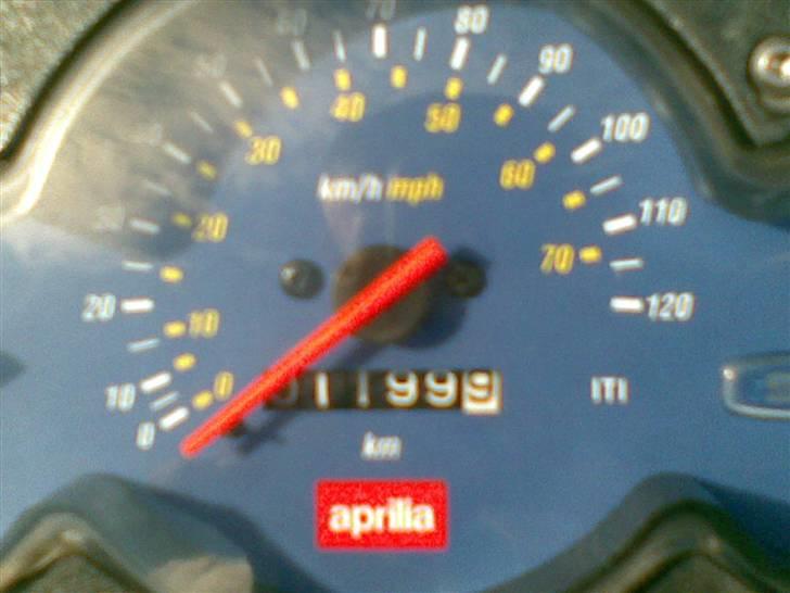 Aprilia Sonic GP/ solgt:) billede 7