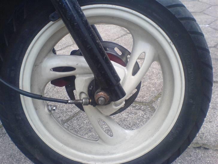 PGO hot 50 byttet "savn" - hvid fælge :P billede 8