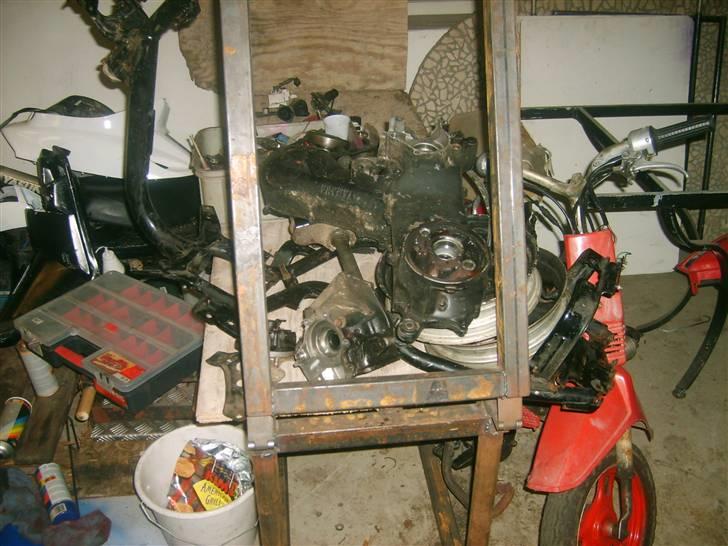 Yamaha jog før - mit stel, fælge, motorblok, og nogen smår dele  billede 7