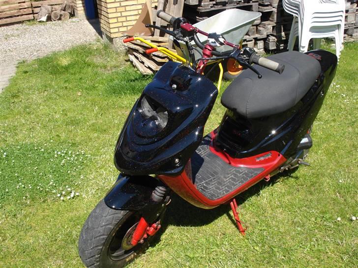 PGO hot autolakeret solgt billede 1