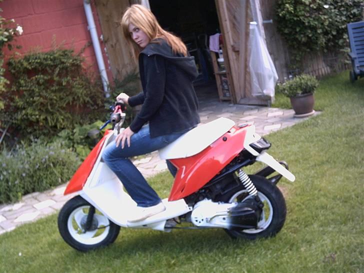 Yamaha Jog (byttet/solgt) billede 10