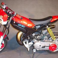 Suzuki Street Magic "Racing4220"